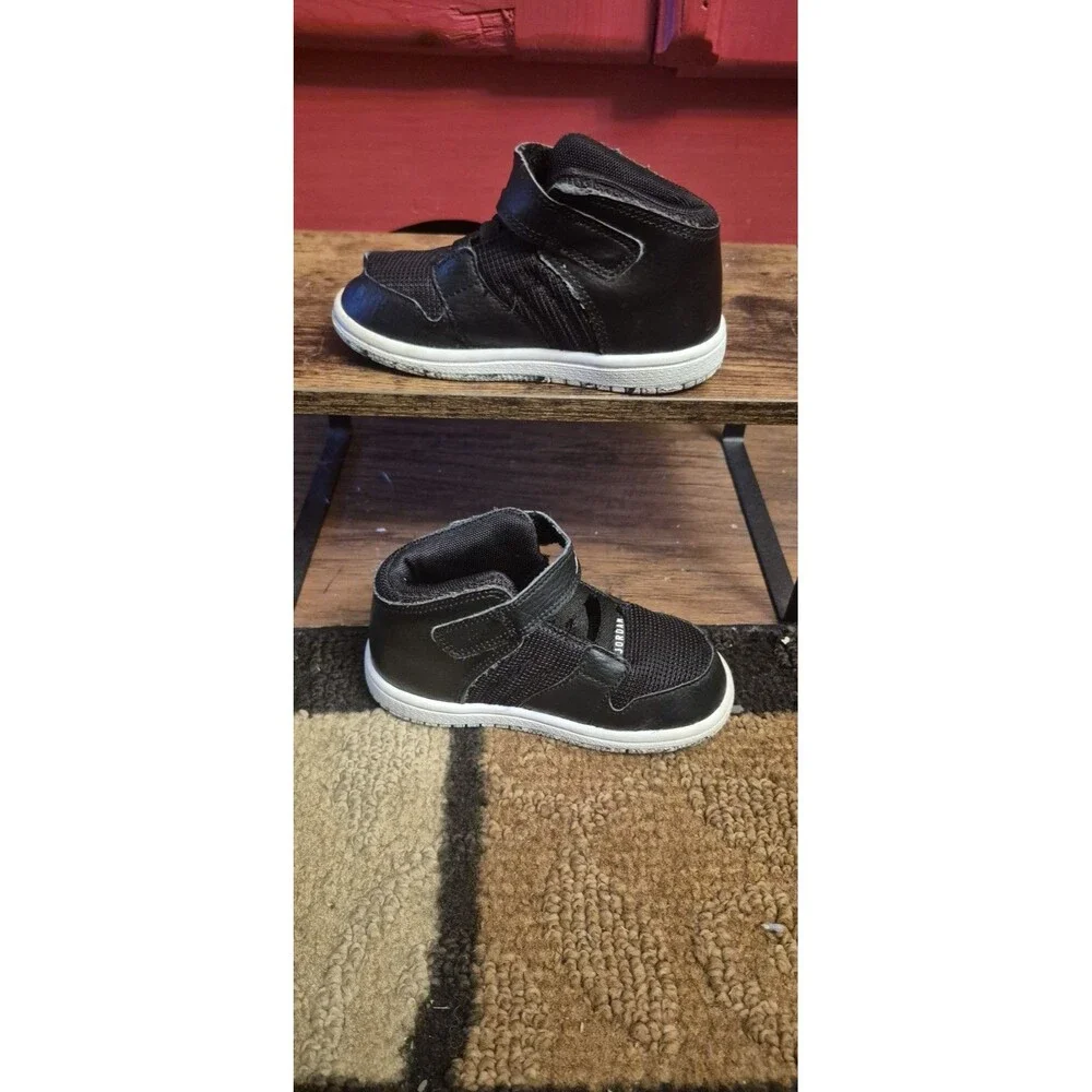 Nike Air Jordan 1 Flight 4 Prem Toddler Size 8C 828244-010 Black White EUC